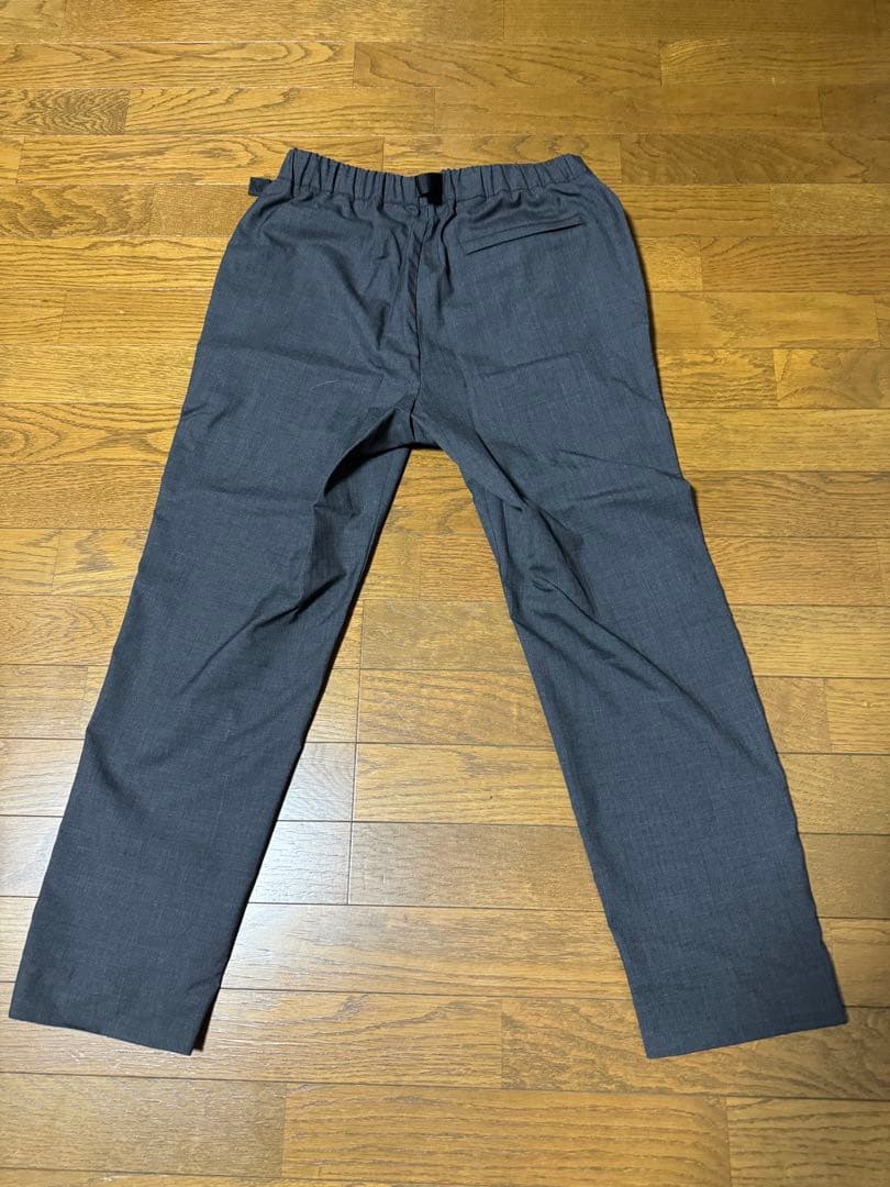 マーカウェア トラックパンツ