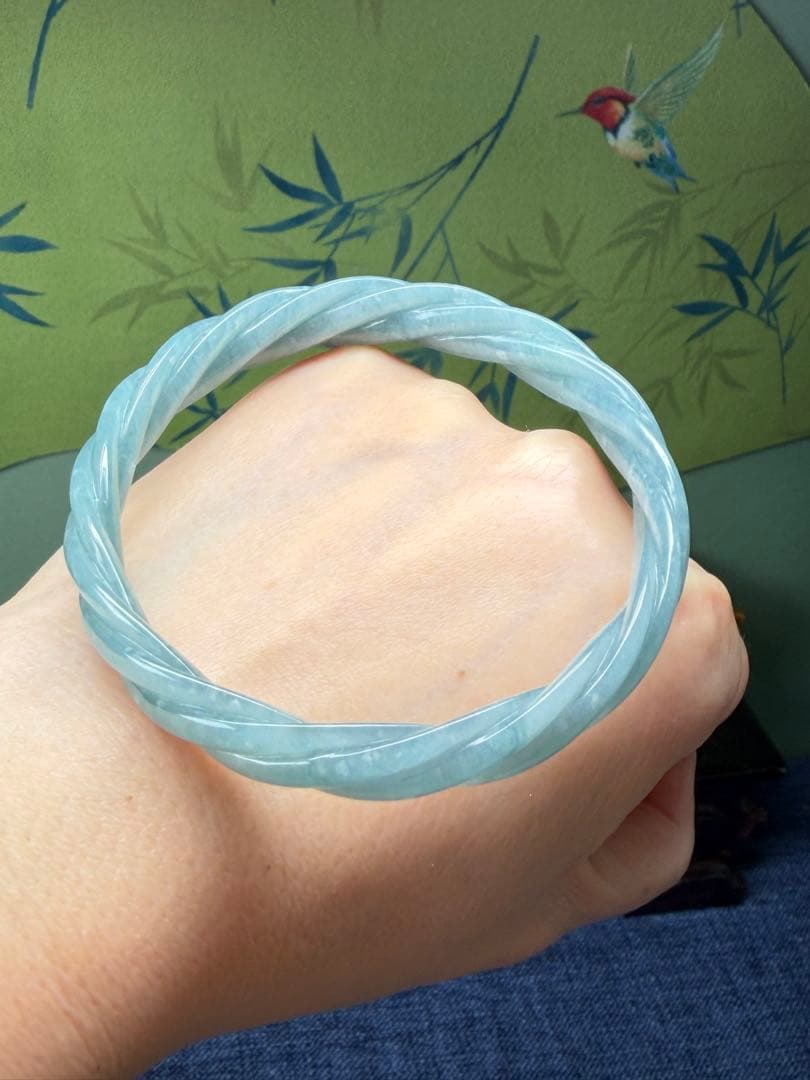 新入荷⭐️天然本翡翠　個性的、氷藍水原色ブルーネジ式バングル　鑑定書付き