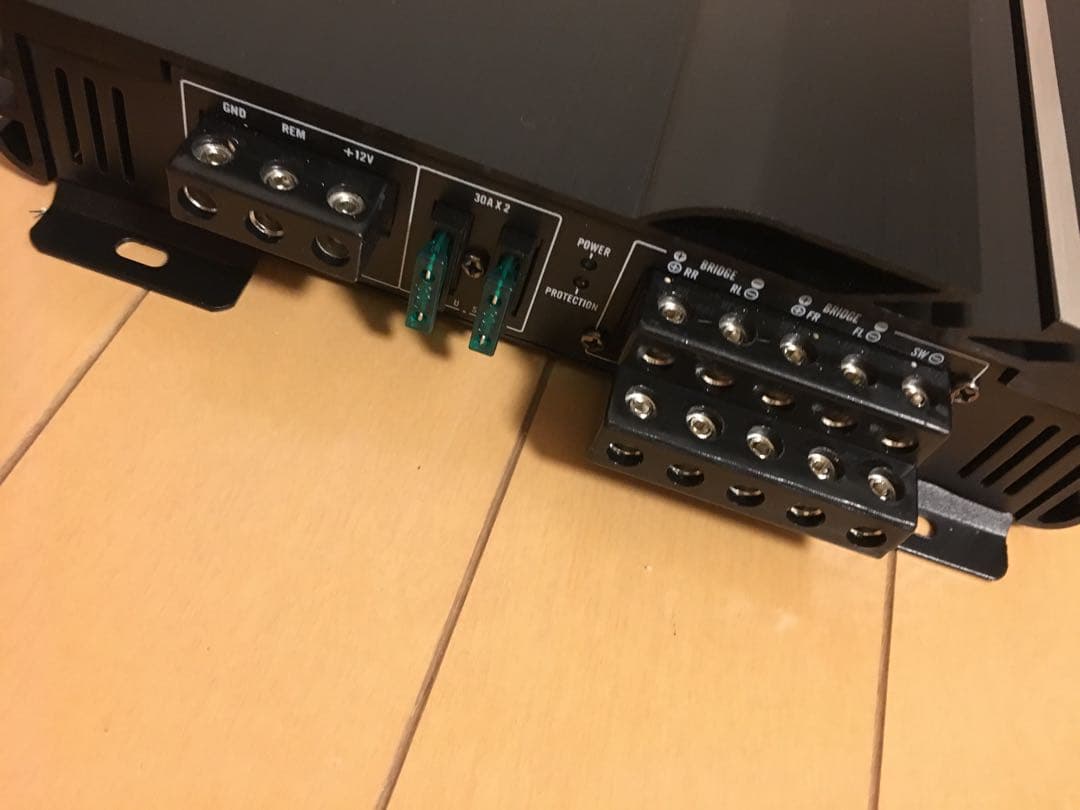 大出力車載パワーアンプ新品即納！最大5ch3600w出力可能！