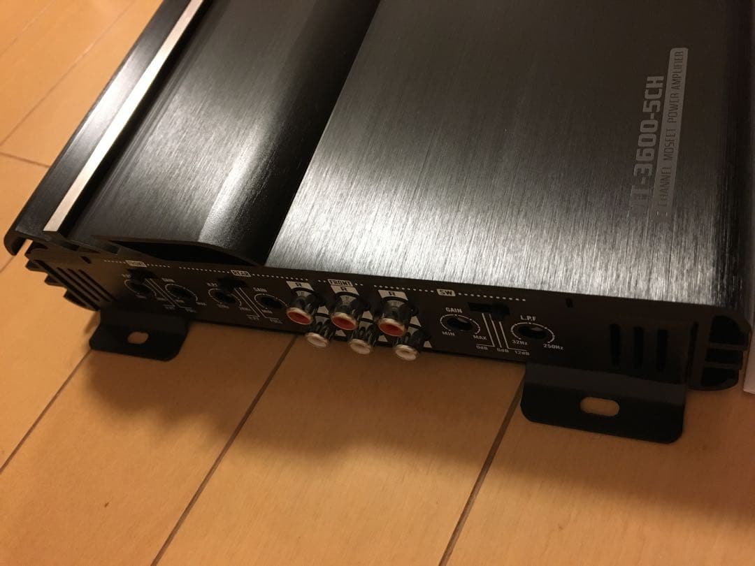 大出力車載パワーアンプ新品即納！最大5ch3600w出力可能！