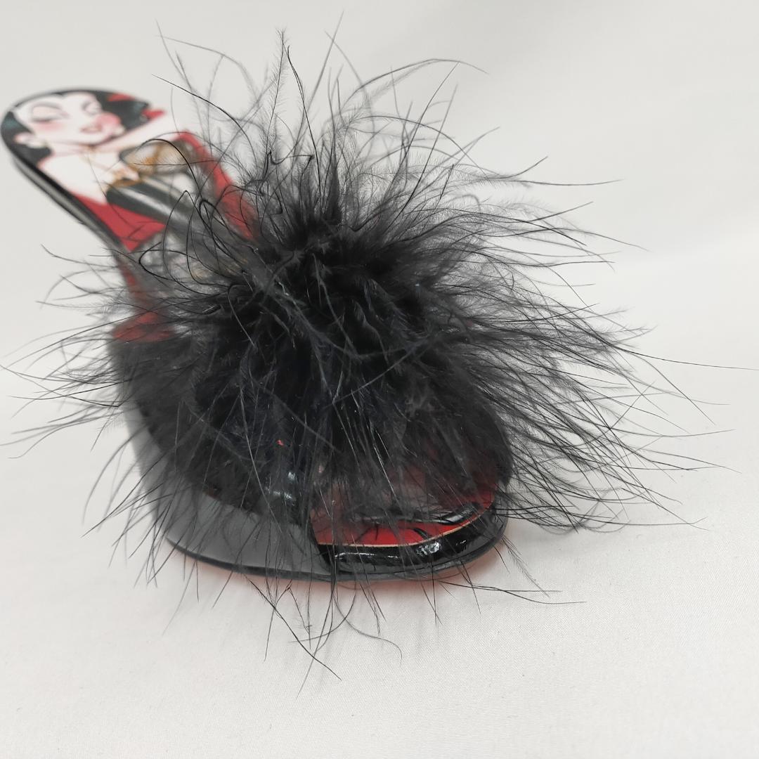 ○★新品 未使用 Christian Louboutin ピンナップ ハイヒール