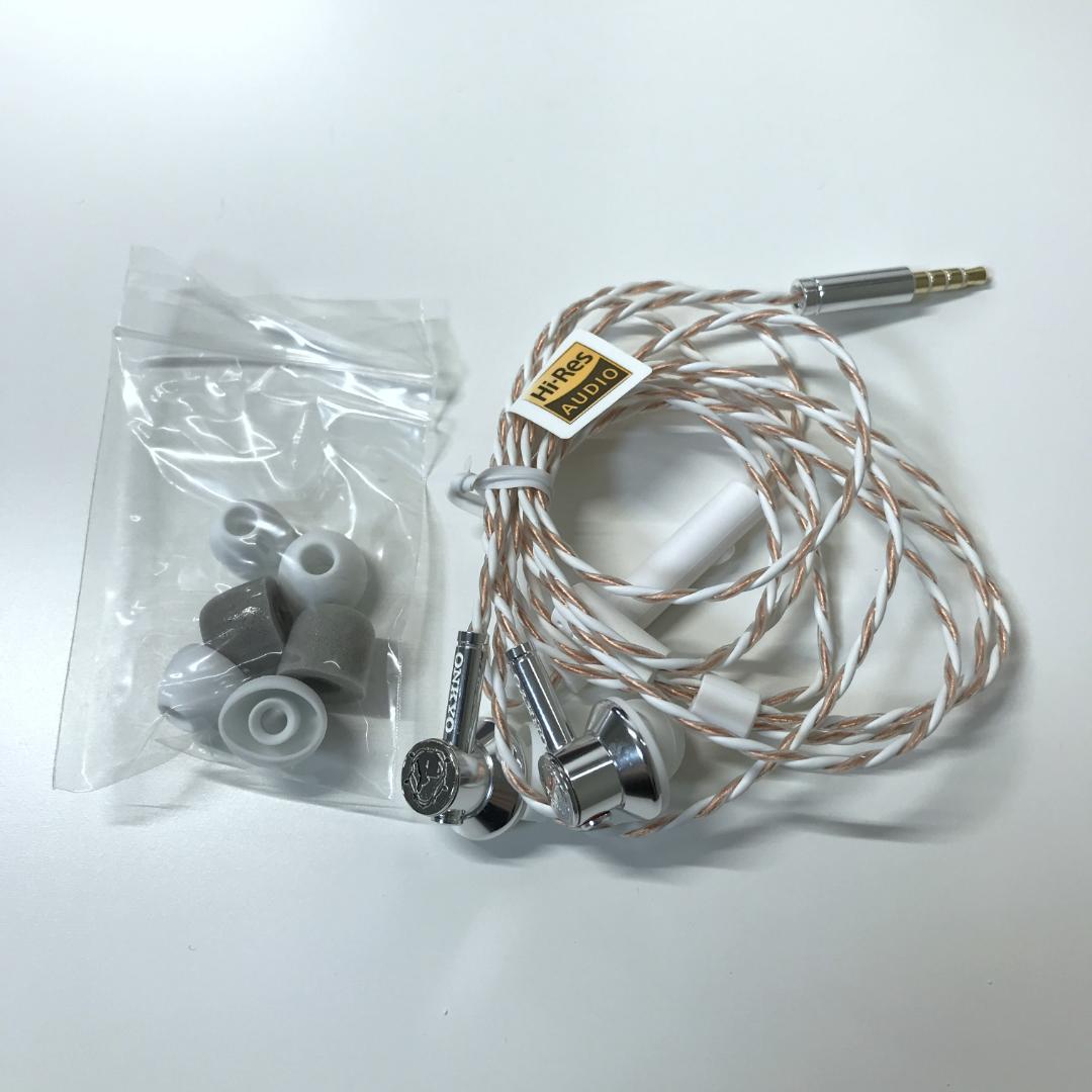 【美品】ONKYO カナル型イヤホン E700MW ハイレゾ対応 セミオープン