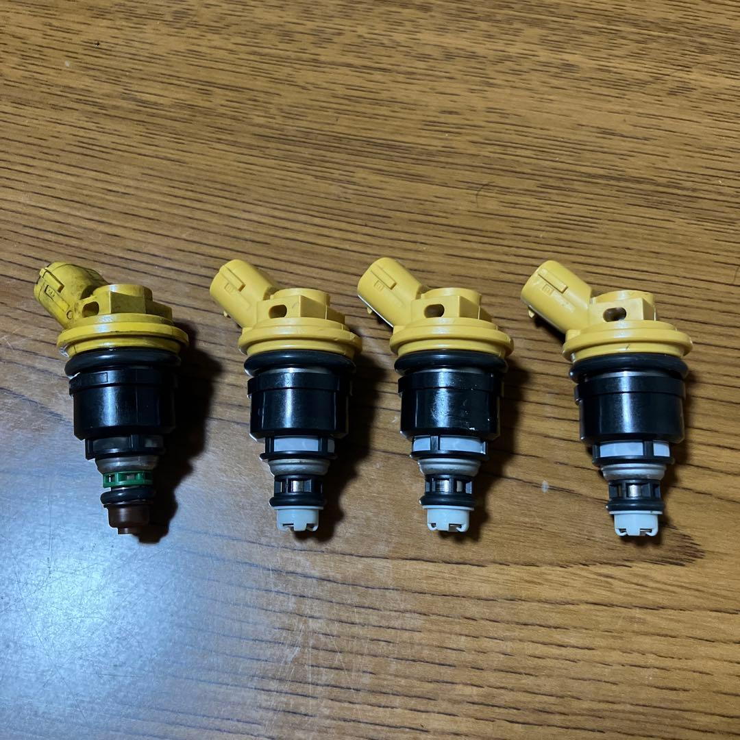 GF-GC8用インジェクター 新品3ヶ 中古1ヶ