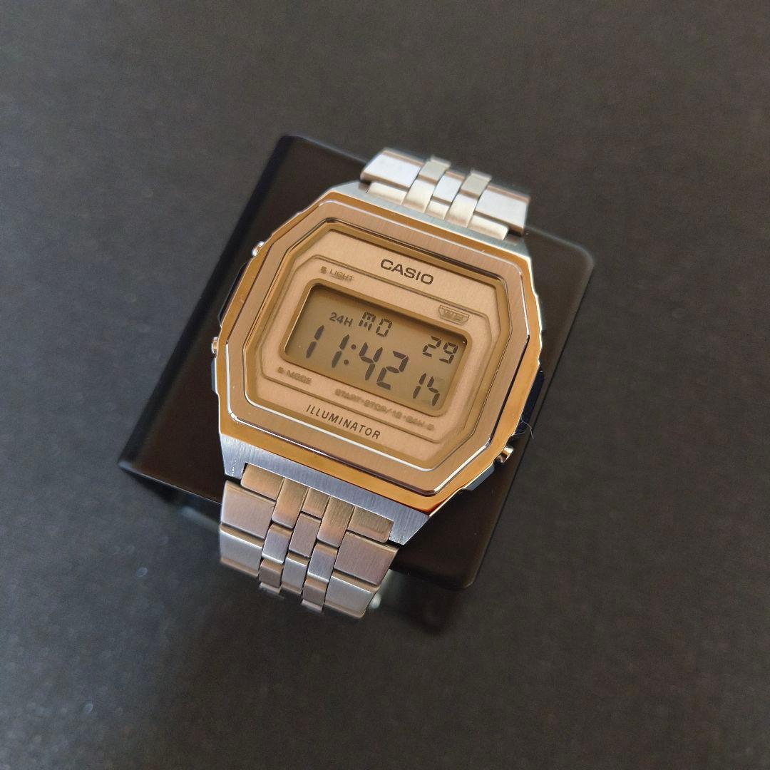 CASIO カシオ A1000A-7JF デジタル腕時計 シルバー