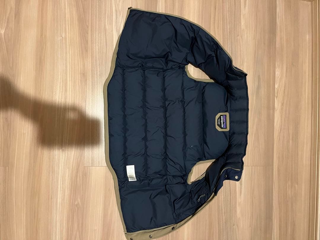Patagonia ダウンベスト ネイビー/カーキ