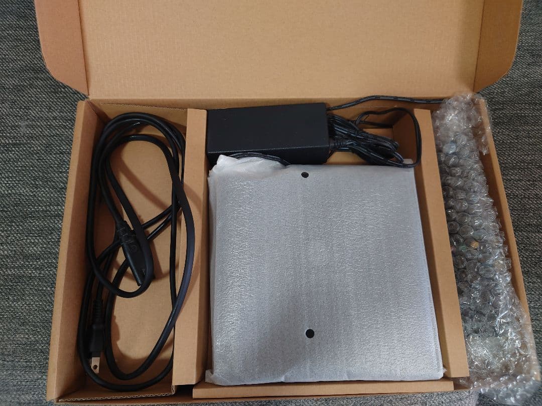 日向坂46　ひかりtv チューナー＆対応ブルーレイレコーダーのセット