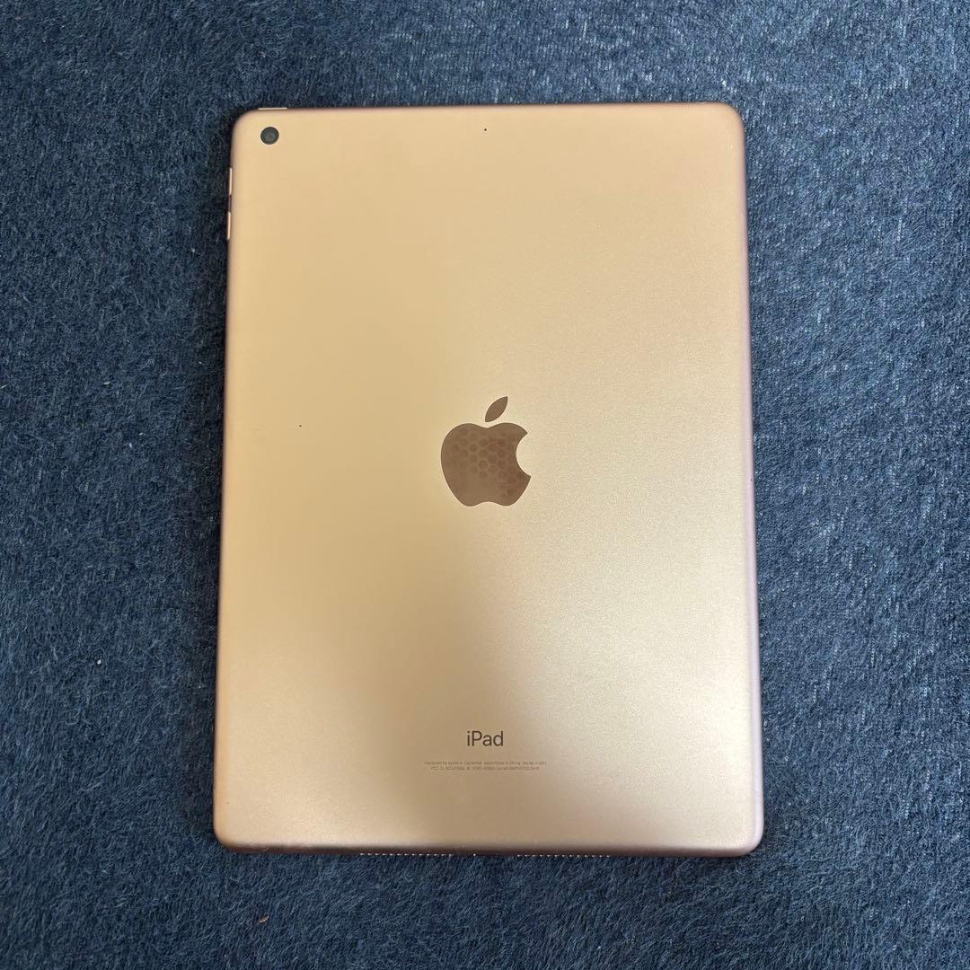 ケース・フィルム付きApple iPad 第6世代 32GB WiFiモデル