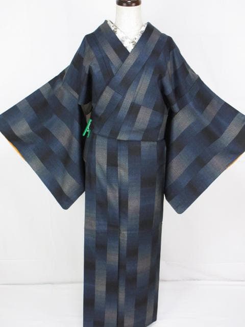 新品同様！都喜エ門＊藤絹織物＊７マルキ＊本場大島紬＊着物＊１６３ｃｍ＊裄６８