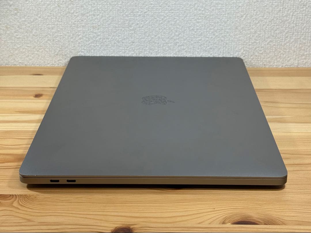 MacBook本体 Apple MacBook Pro 16 2019 i7/16GB/500Gb