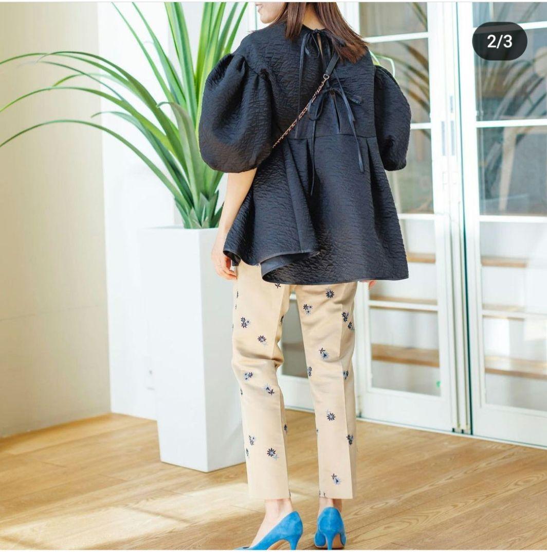 Blueleaブルレア　シルキージャガードブラウス　ブラック