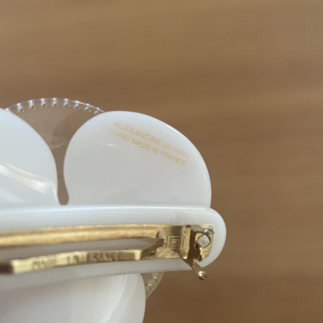 アレクサンドルドゥパリ　カメリアバレッタ　限定ホワイト