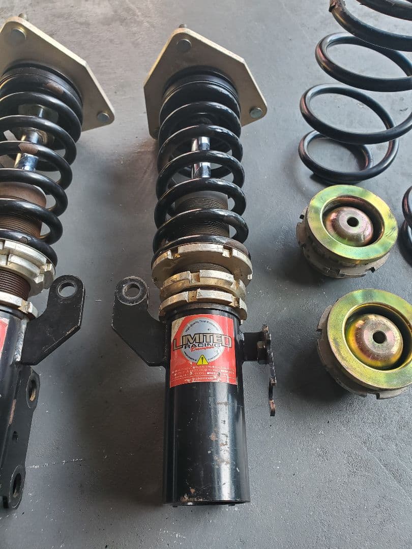 30プリウス ファイナルコネクション 車高調