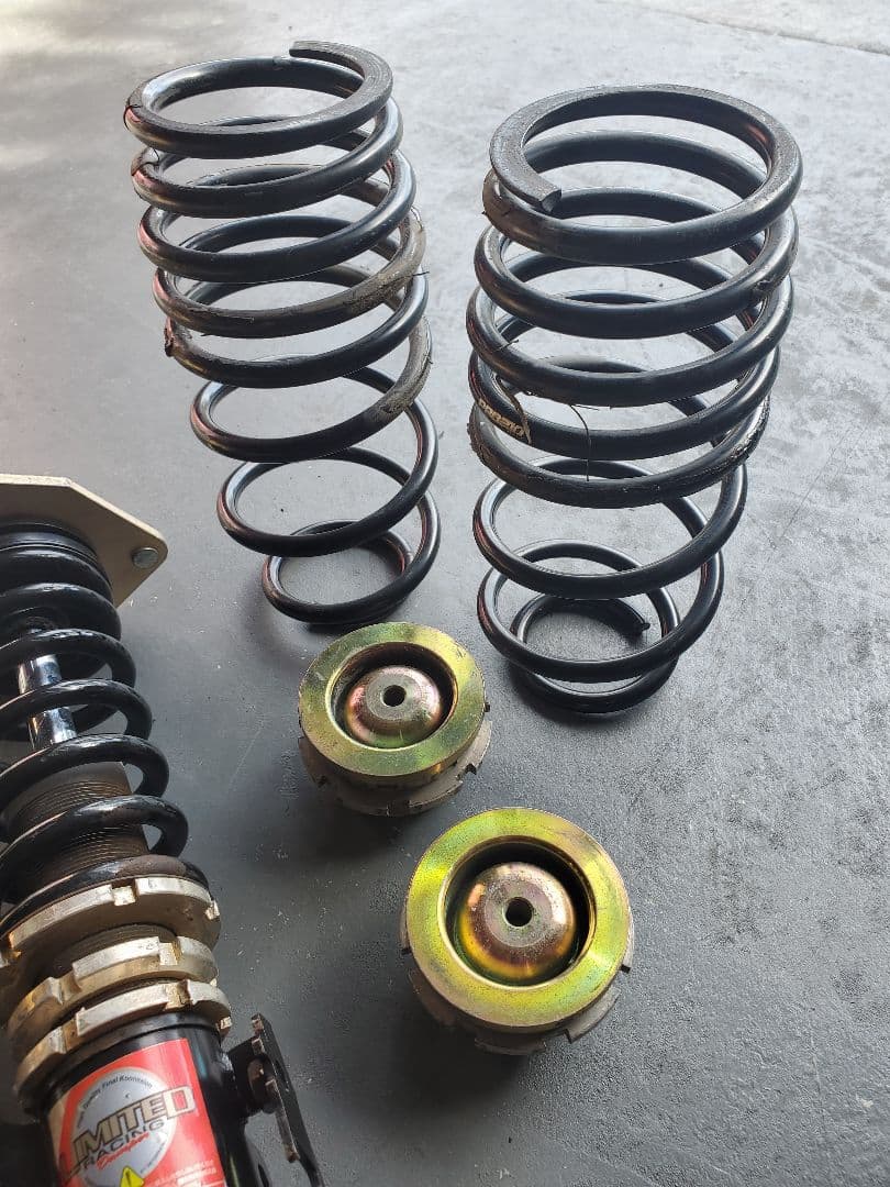 30プリウス ファイナルコネクション 車高調