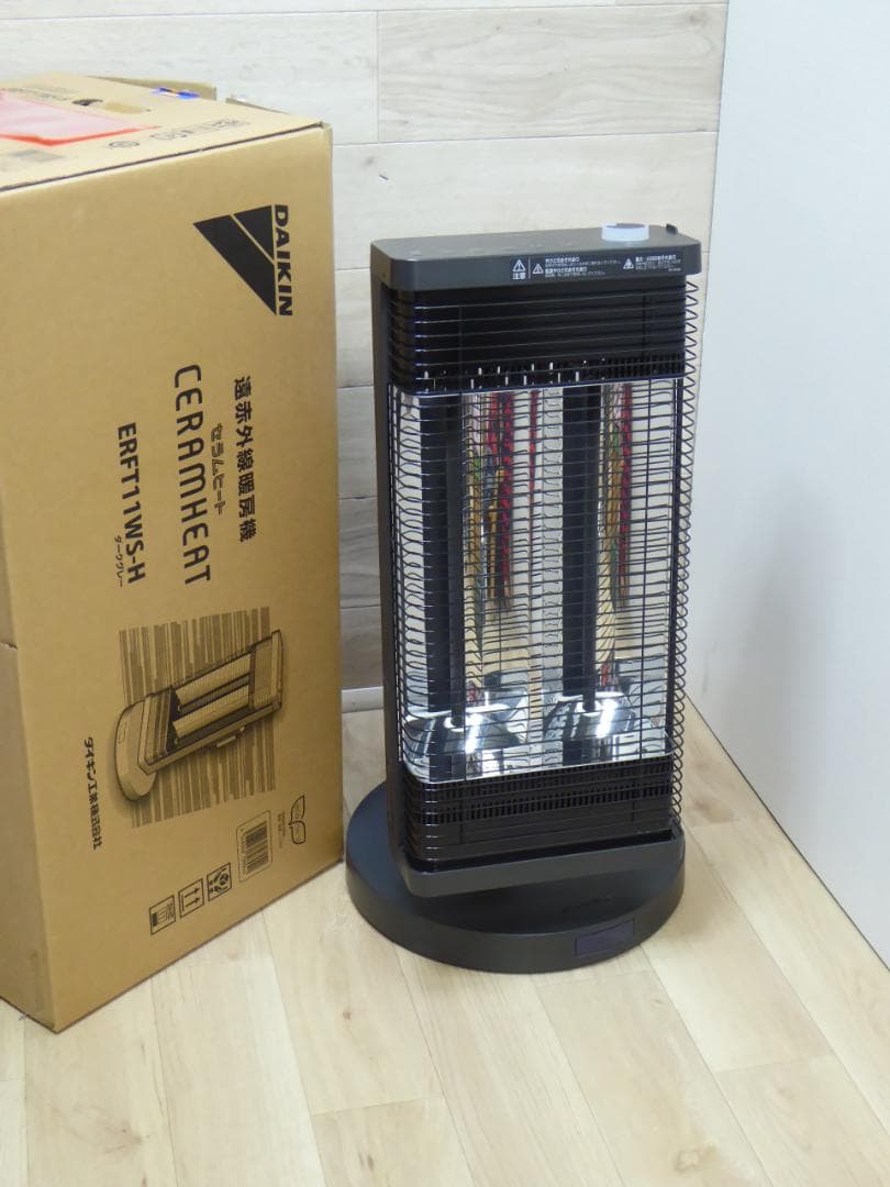 美品　ダイキン セラムヒート ERFT11WS-W 遠赤外線暖房機