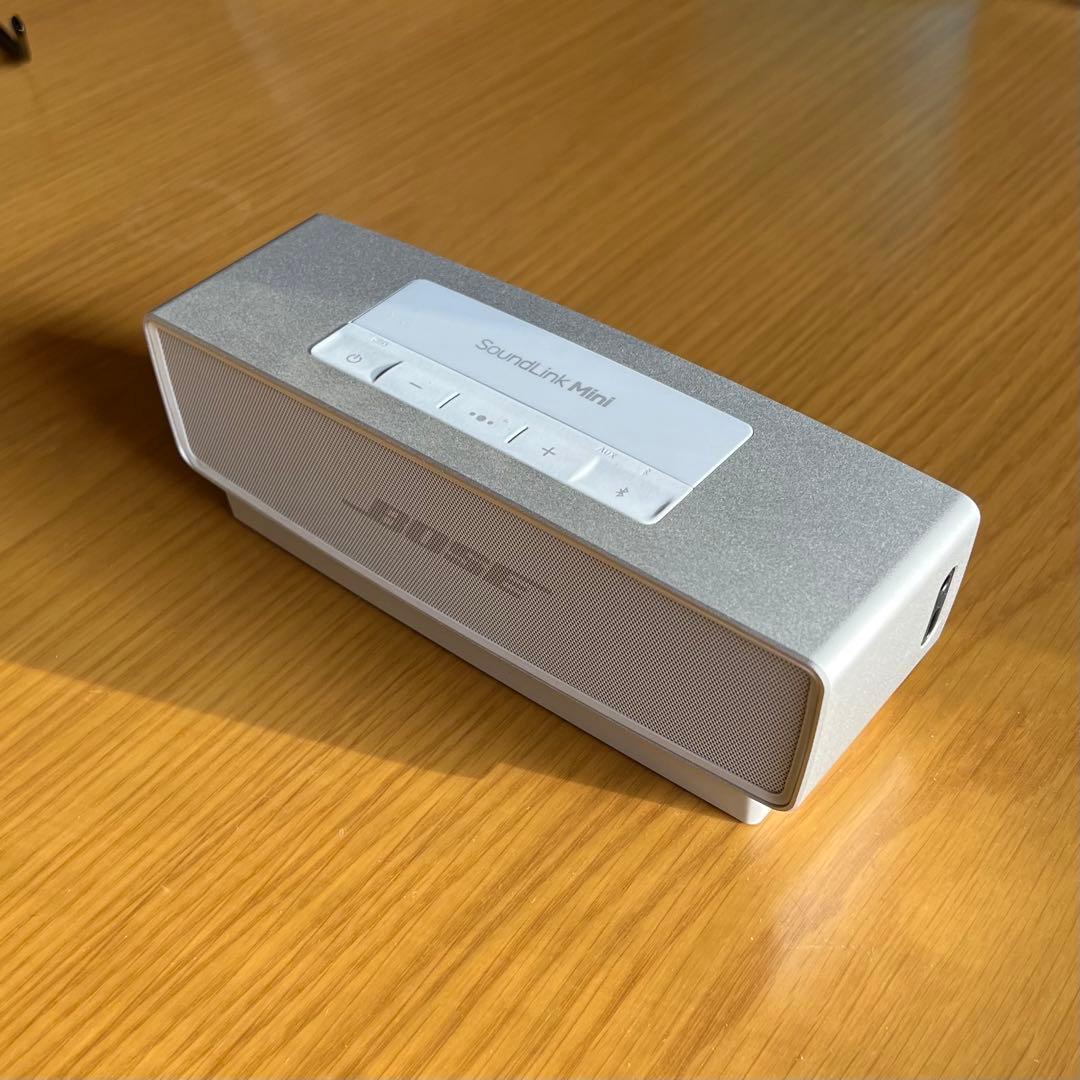 ボーズ純正充電クレードル＋Bose SoundLink Mini II