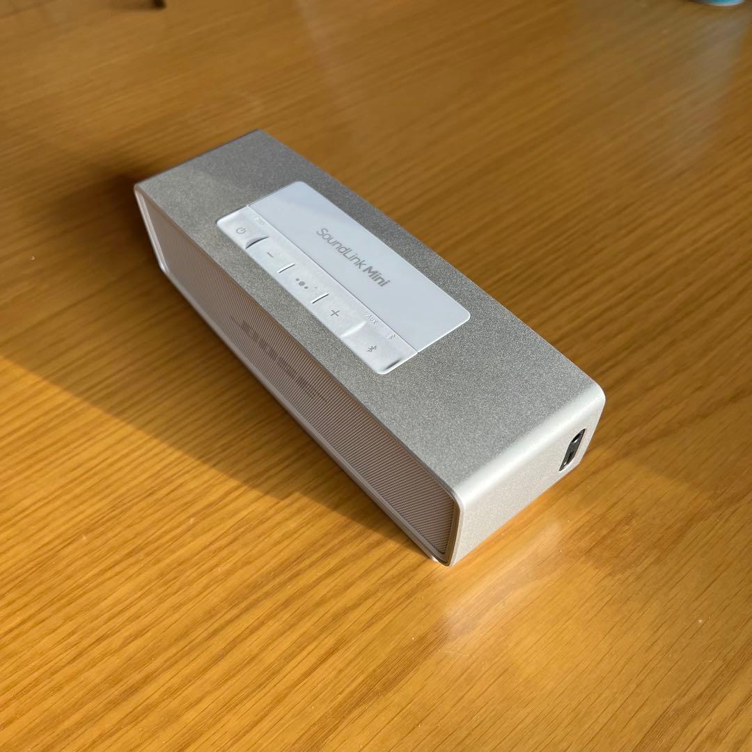 ボーズ純正充電クレードル＋Bose SoundLink Mini II