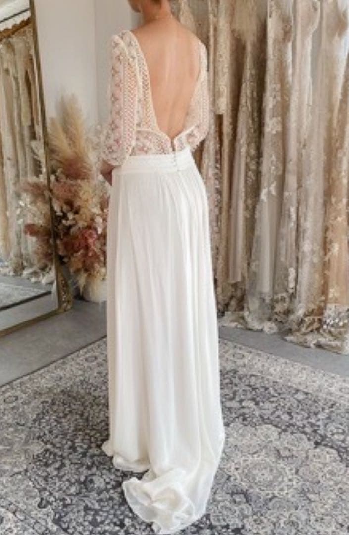 ウェディングドレス 背中開き レース　ホワイト　ロールドサガザン　palma