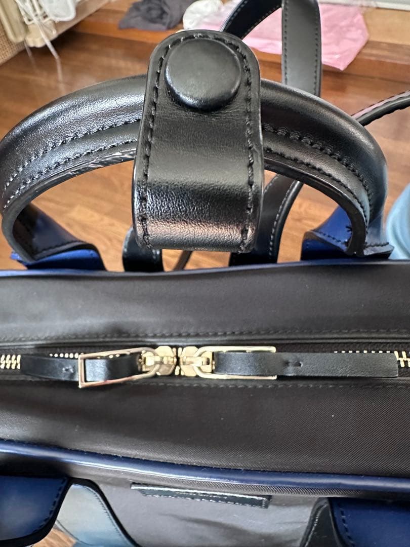 ビジネスバッグ 黒 ナイロン トートスタイル　週末お値下げ！