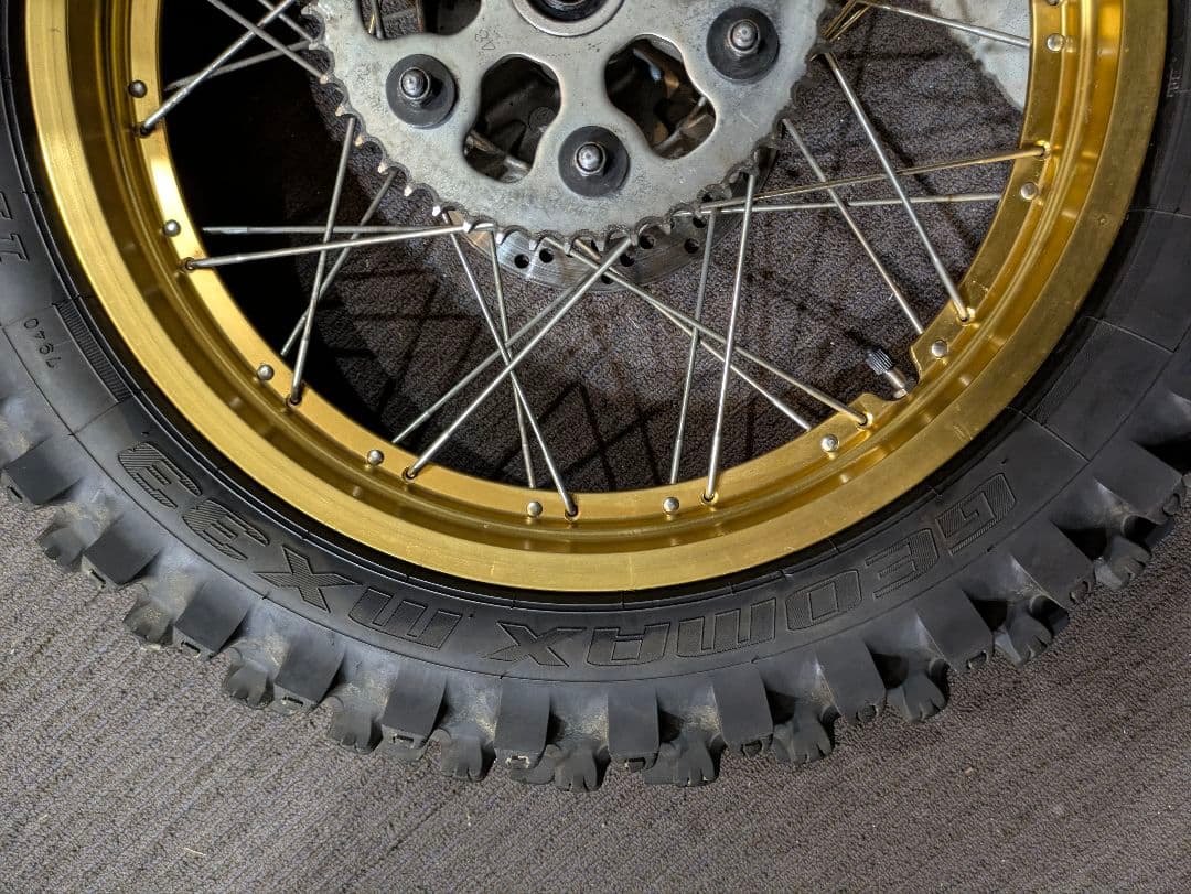 セロー250 　前後ホイール・タイヤセット