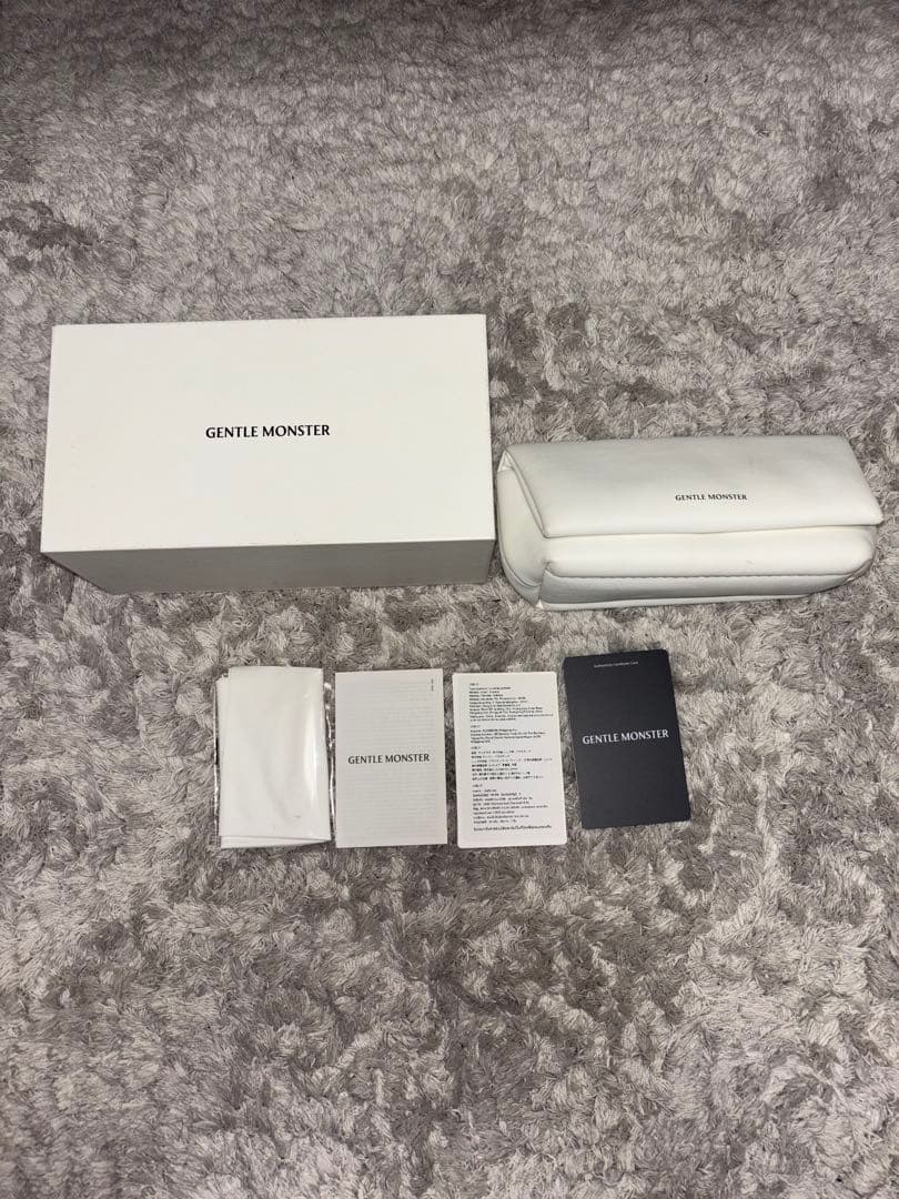 GENTLE MONSTER ブラック サングラス　VOID