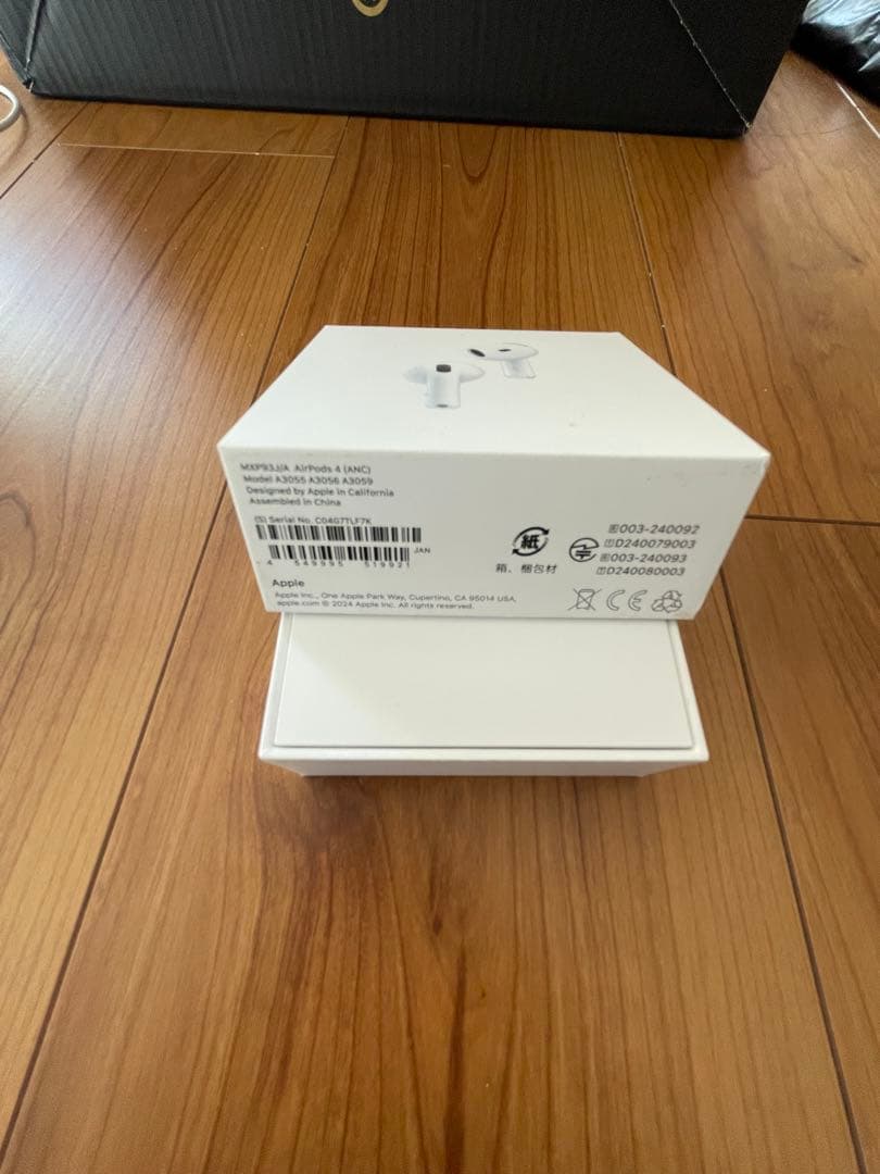 11 AirPods 第4世代 ANC Apple純正品 美品　完動品