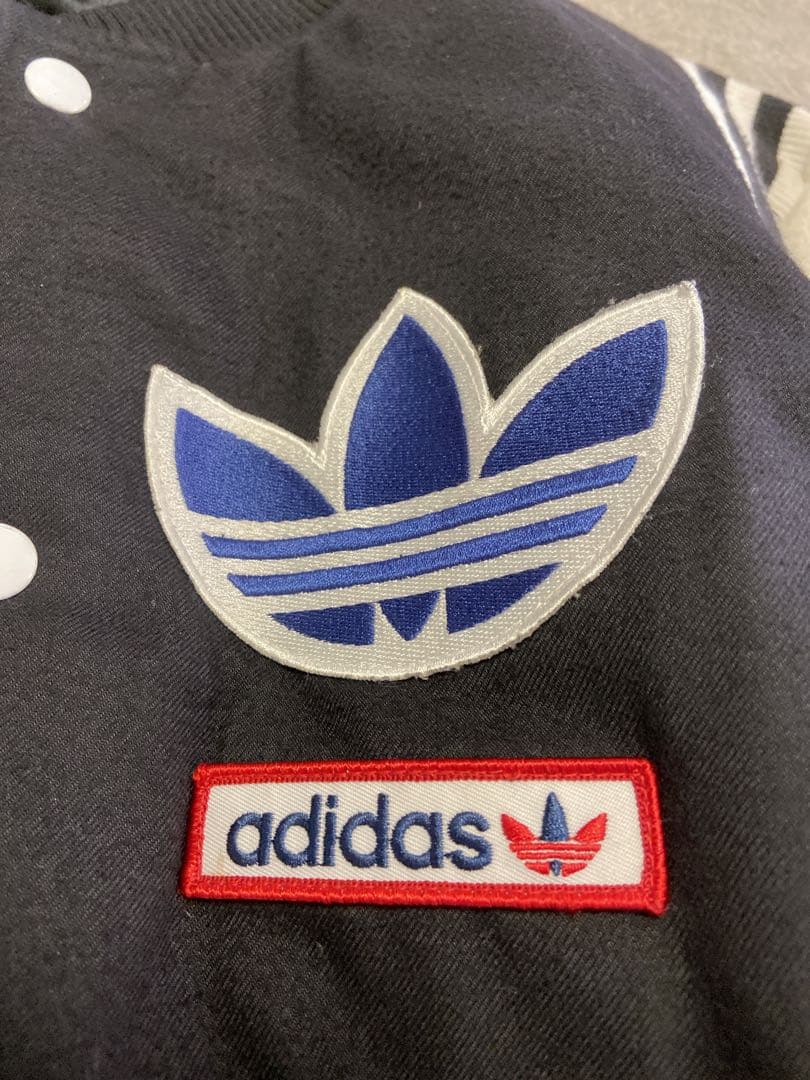 adidas スタジャン 中綿入り黒/白Ｌ