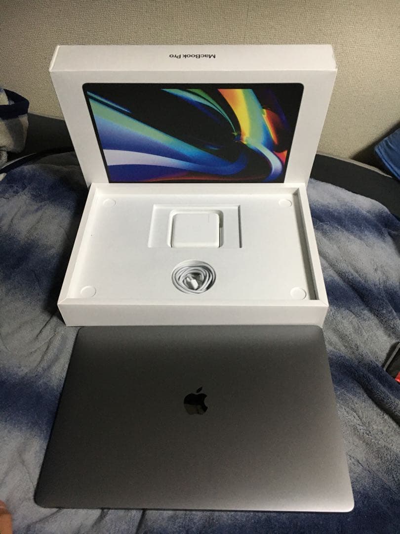 MacBookPro 2019 16インチ 16GB 512GB Core i7