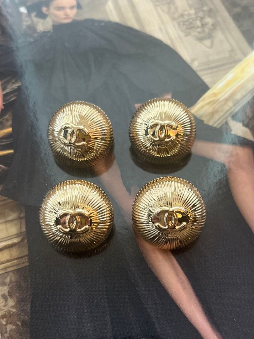 本日限定価格　CHANEL ゴールド　ココマーク　チャーム　ホリデー2025