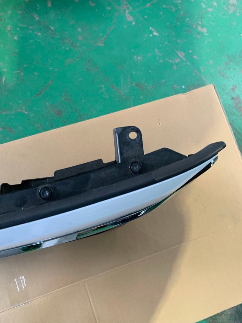 ホンダ フリード フロントグリル