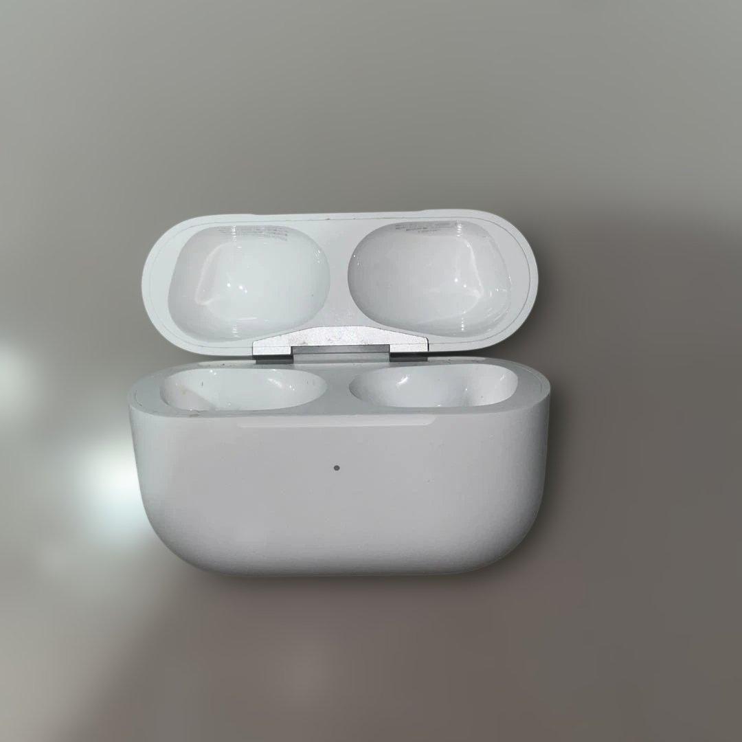 ひ*に様 AirPodsPro 第2世代 typeC