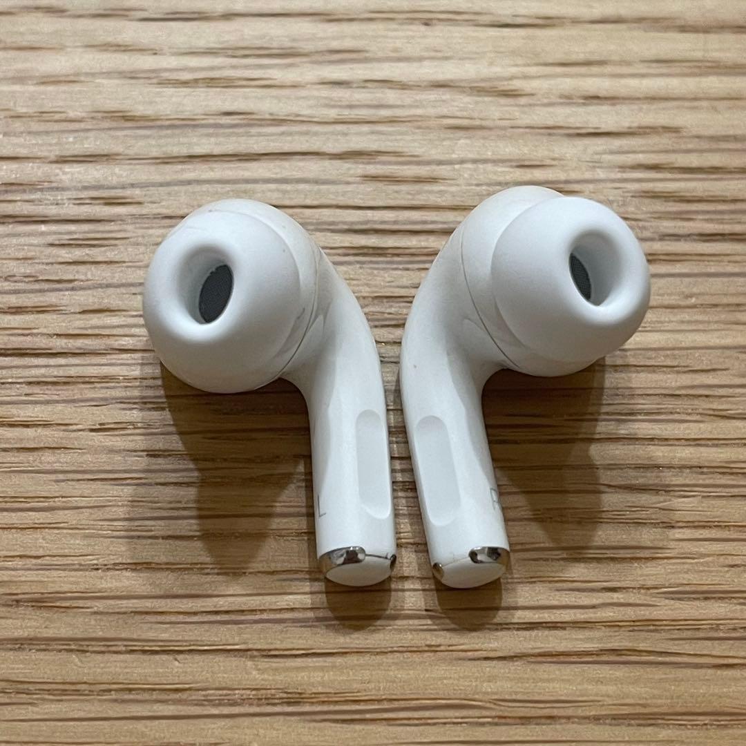 初代 AirPods Pro 本体 ホワイト 充電ケース付き