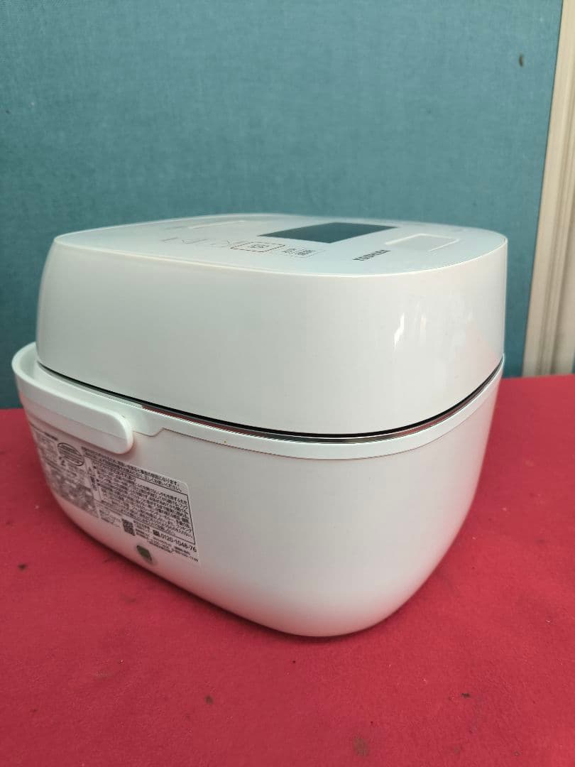 2022年製　東芝 真空圧力IH炊飯ジ-5.5合　炎匠炊き　RC-10E2VS