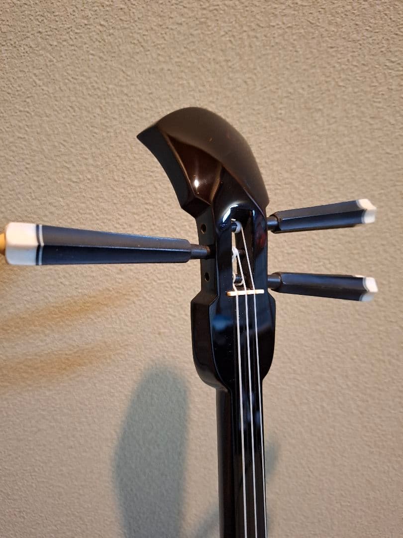 与那城三線　八重山黒木　銘苅春政作