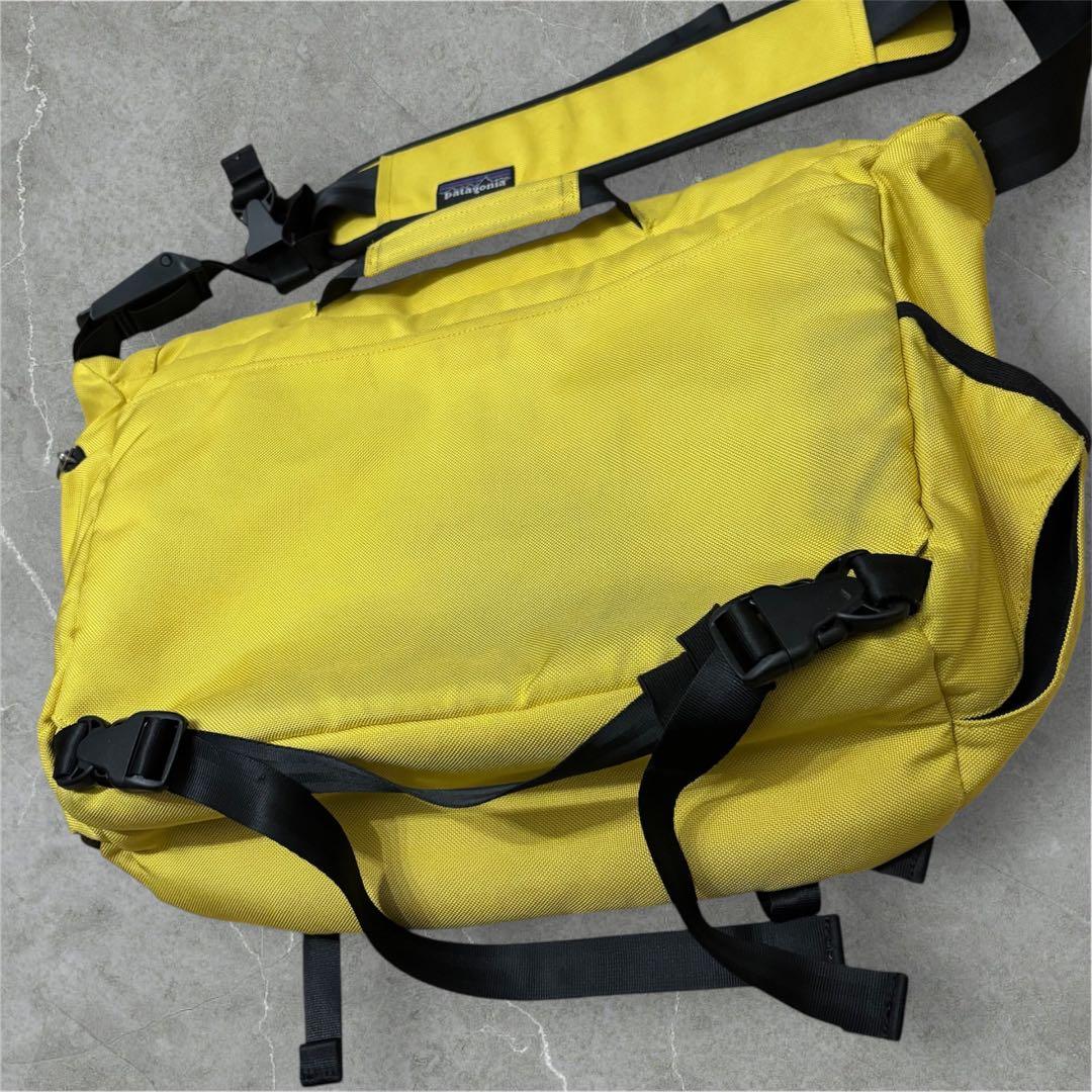 パタゴニア　メッセンジャーバック　ハーフマス　　y2k archive 黄色