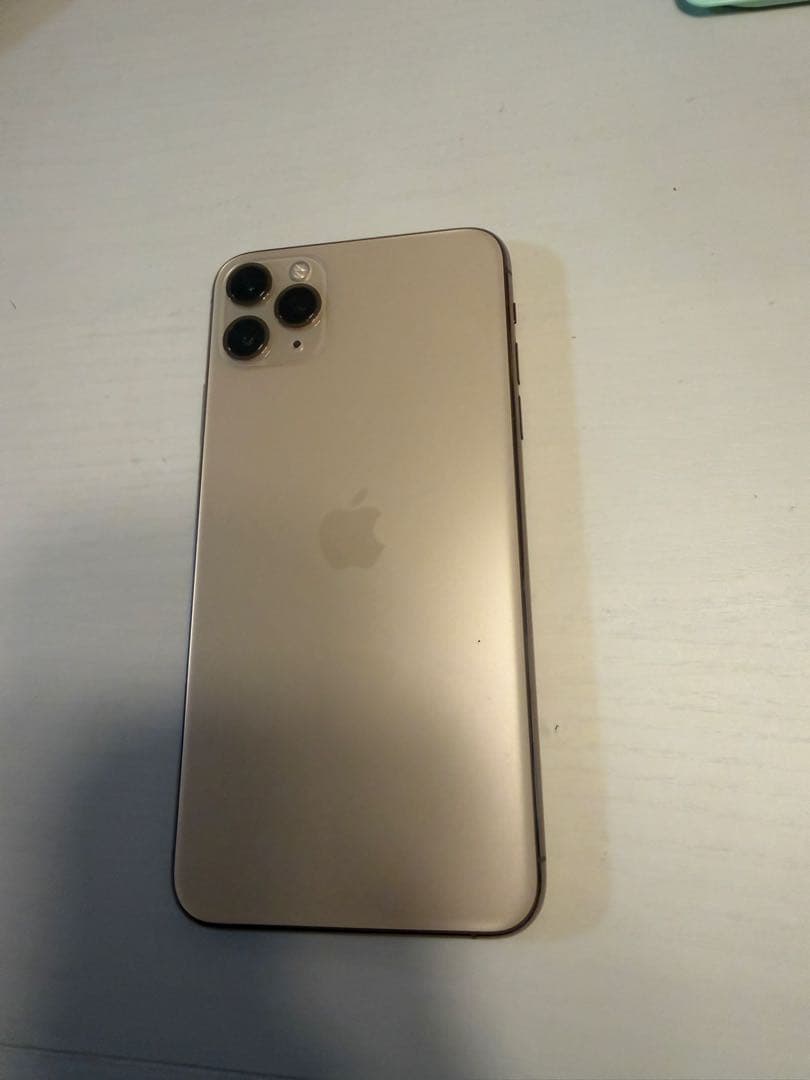 A*Y様 Apple iPhone 11 Pro Max ゴールド 256GB