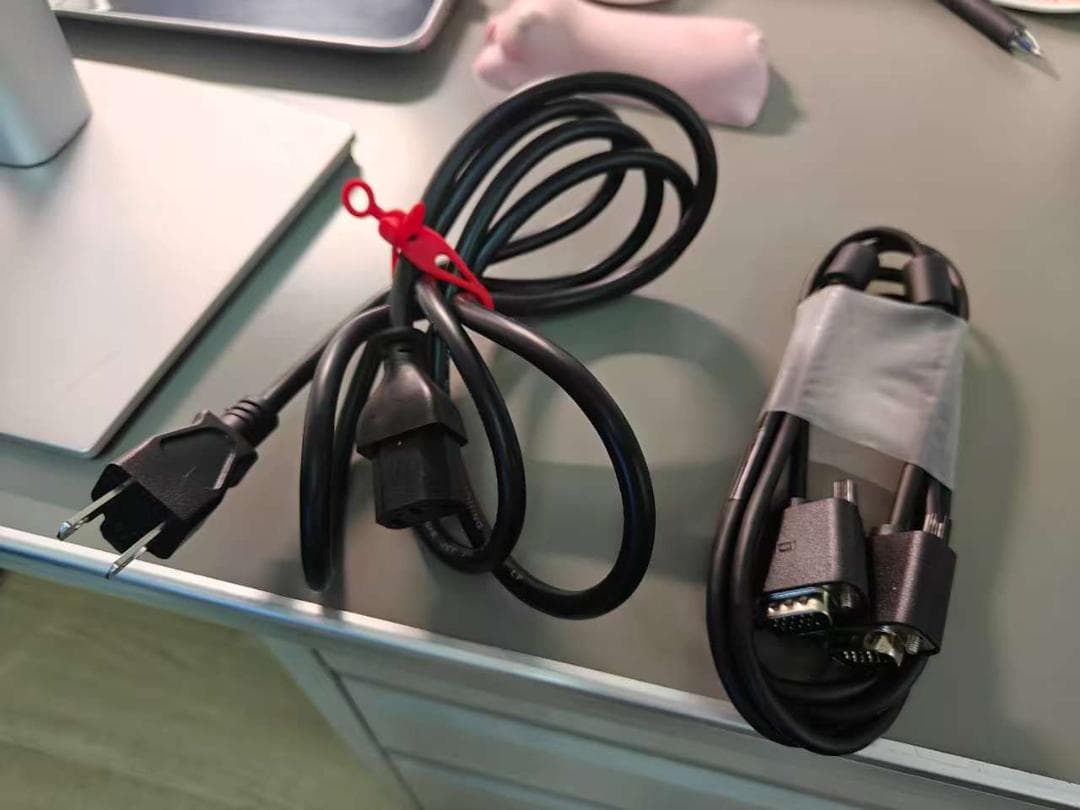 PCモニター DELL P2422HE 2022年製 23.8インチ