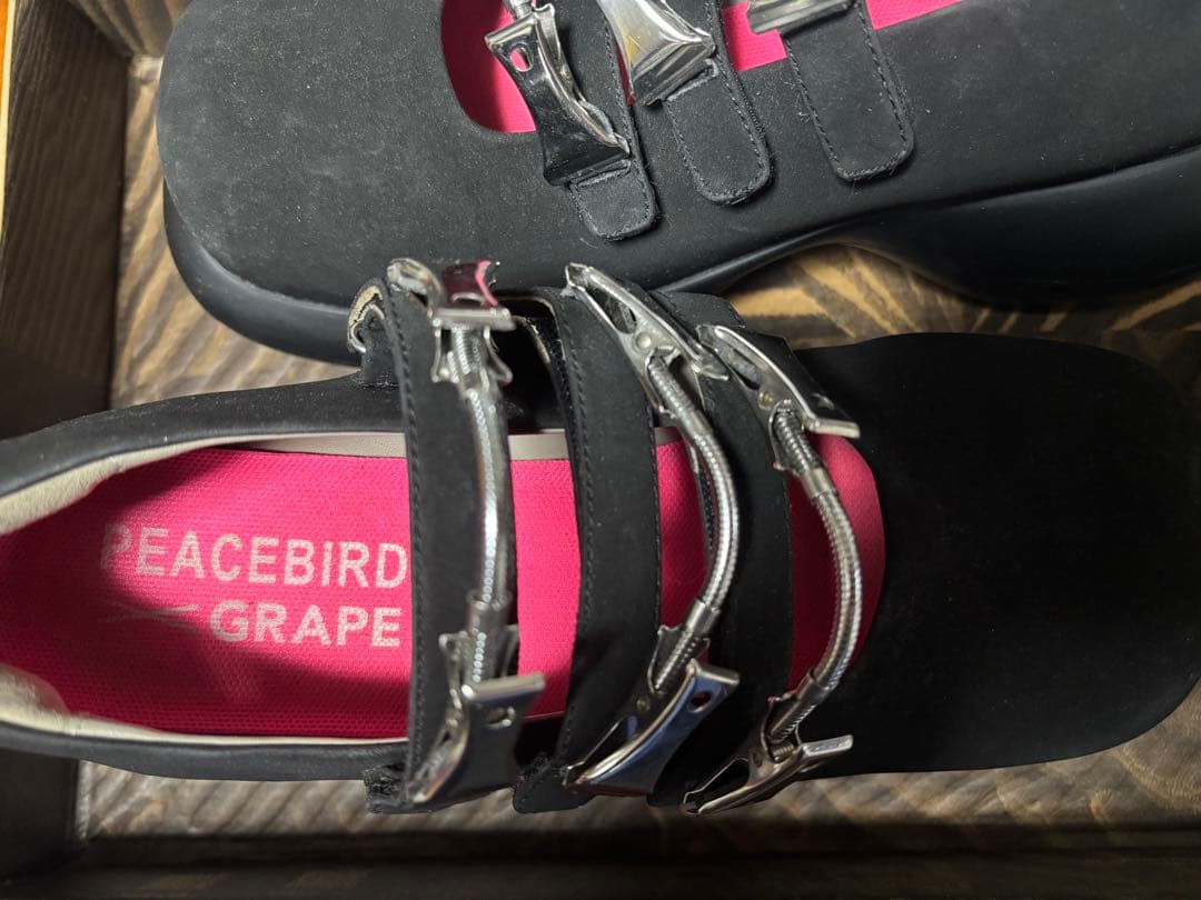 PEACEBIRD GRAPE ブラックサンダル　靴