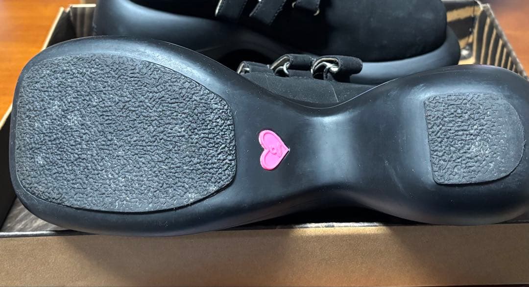 PEACEBIRD GRAPE ブラックサンダル　靴