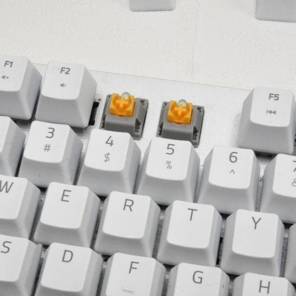 Razer Pro Type ワイヤレスメカニカルキーボード 白