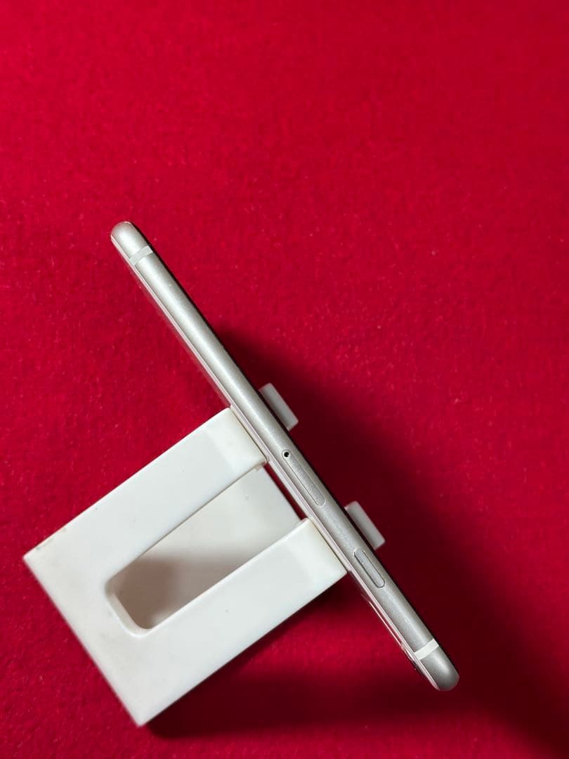 【0494】iPhone SE3第3世代スターライト 128GB simフリー