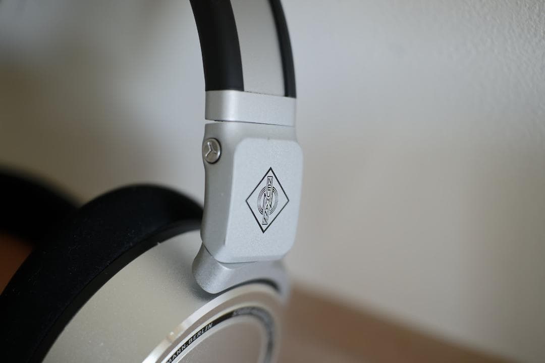 【国内正規品】NEUMANN NDH20 モニターヘッドフォン