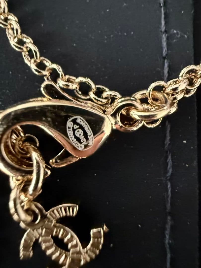 CHANEL ゴールド ハート型ネックレス 新品同様
