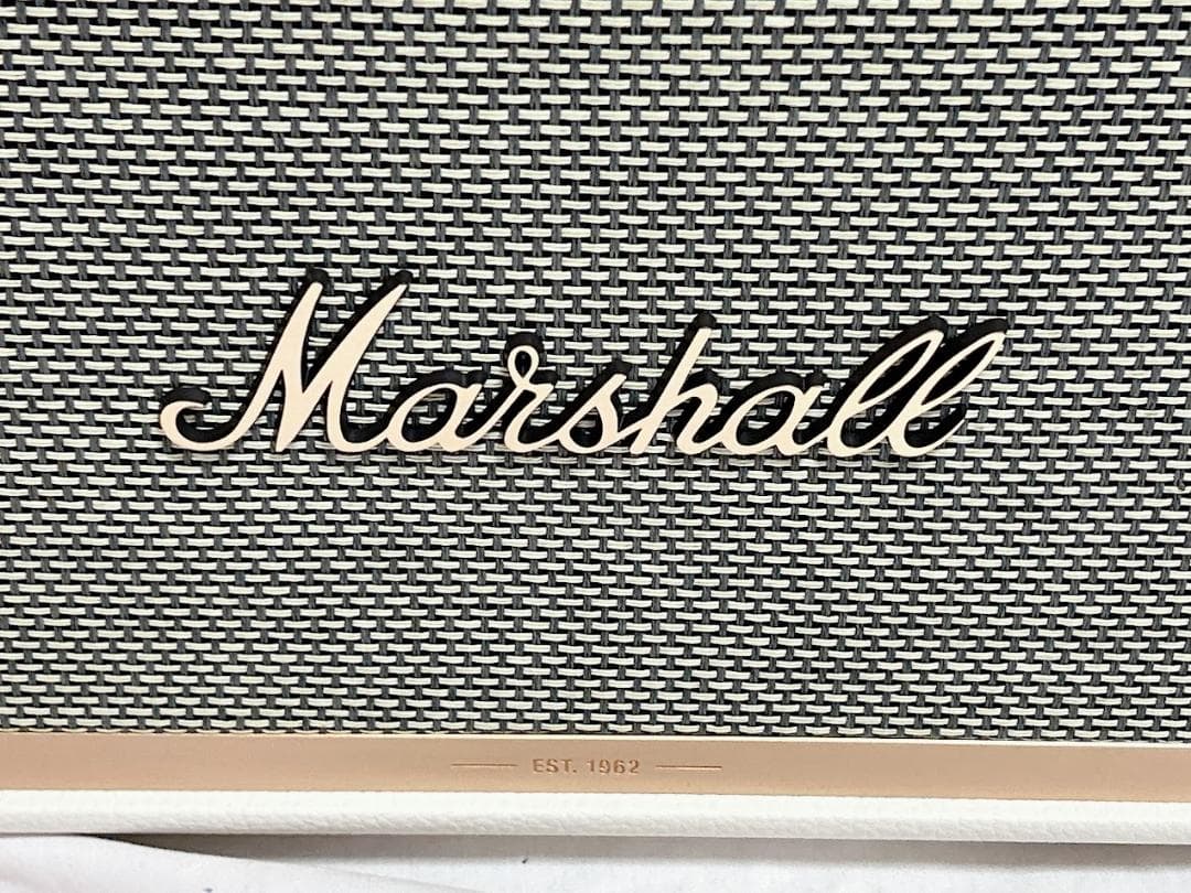 極美品　　ホワイト　Marshall　Stanmore II　スピーカー