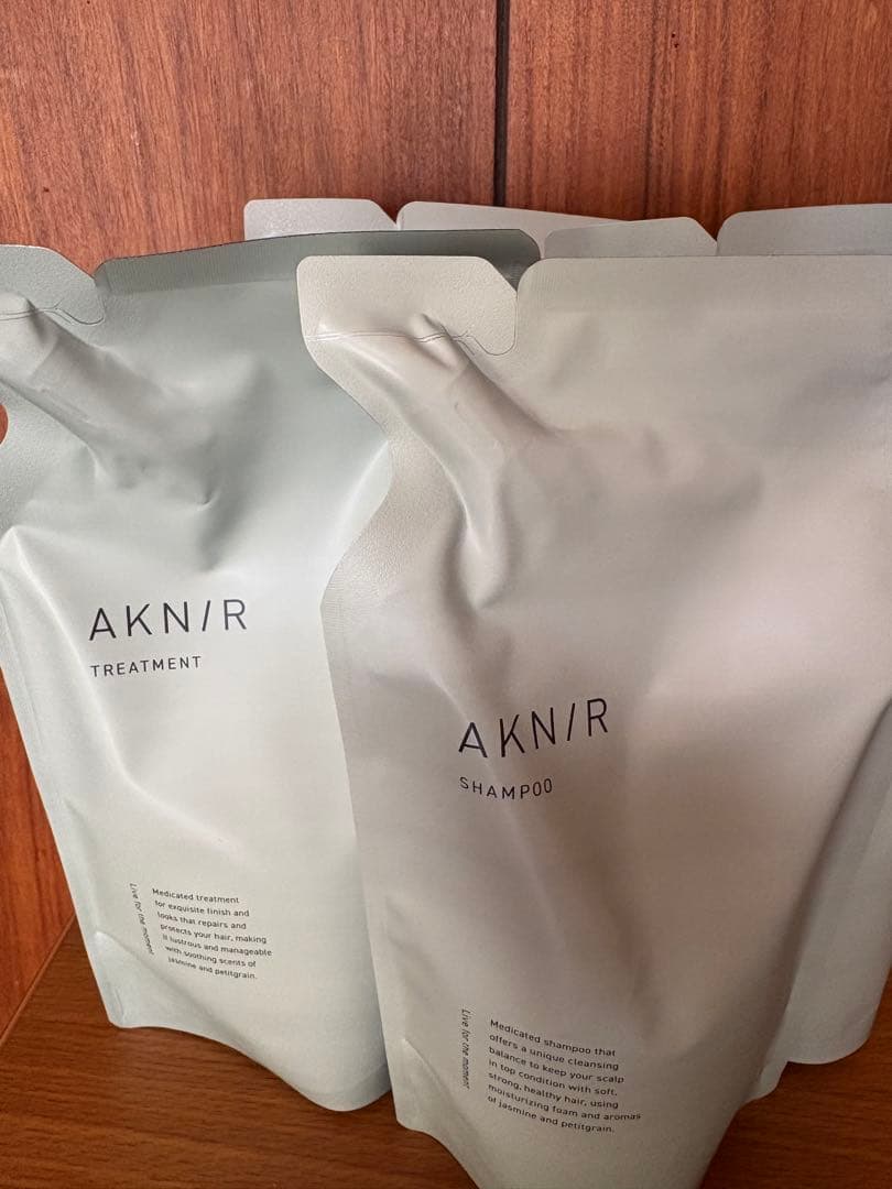 AKNIR シャンプー ・トリートメント ・ヘアスカルプセラムセット