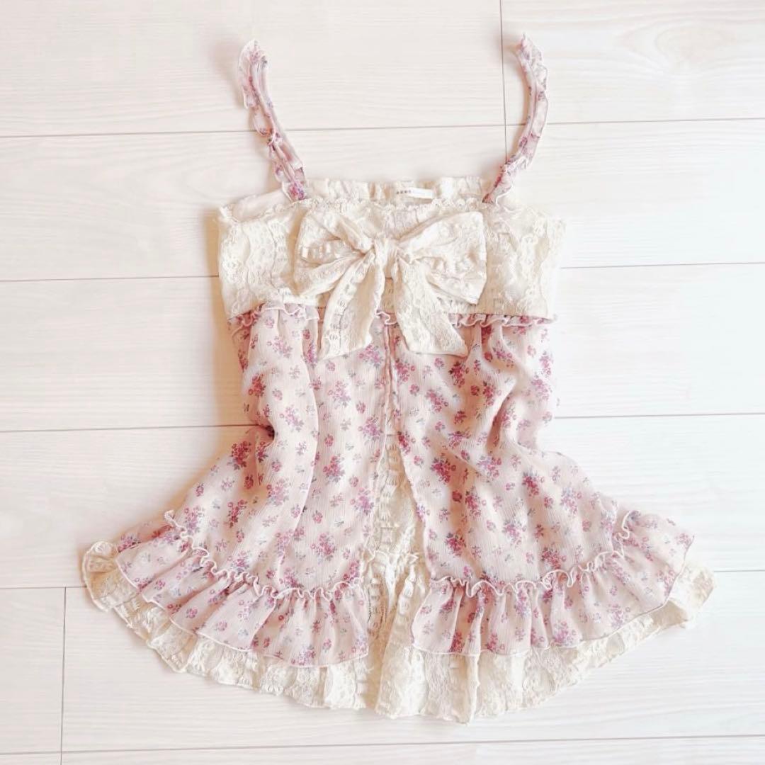 axes femme LIZLISA系 花柄トップス＊リボン