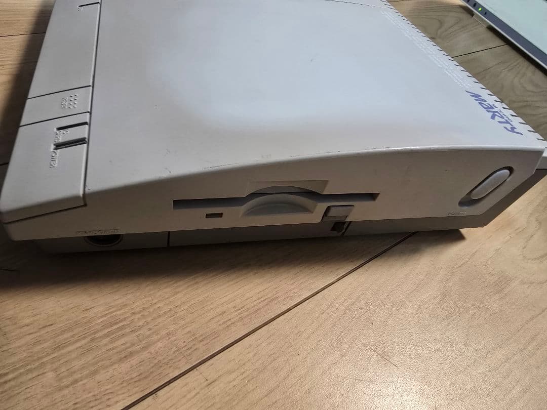 富士通FM TOWNS MARTY 本体