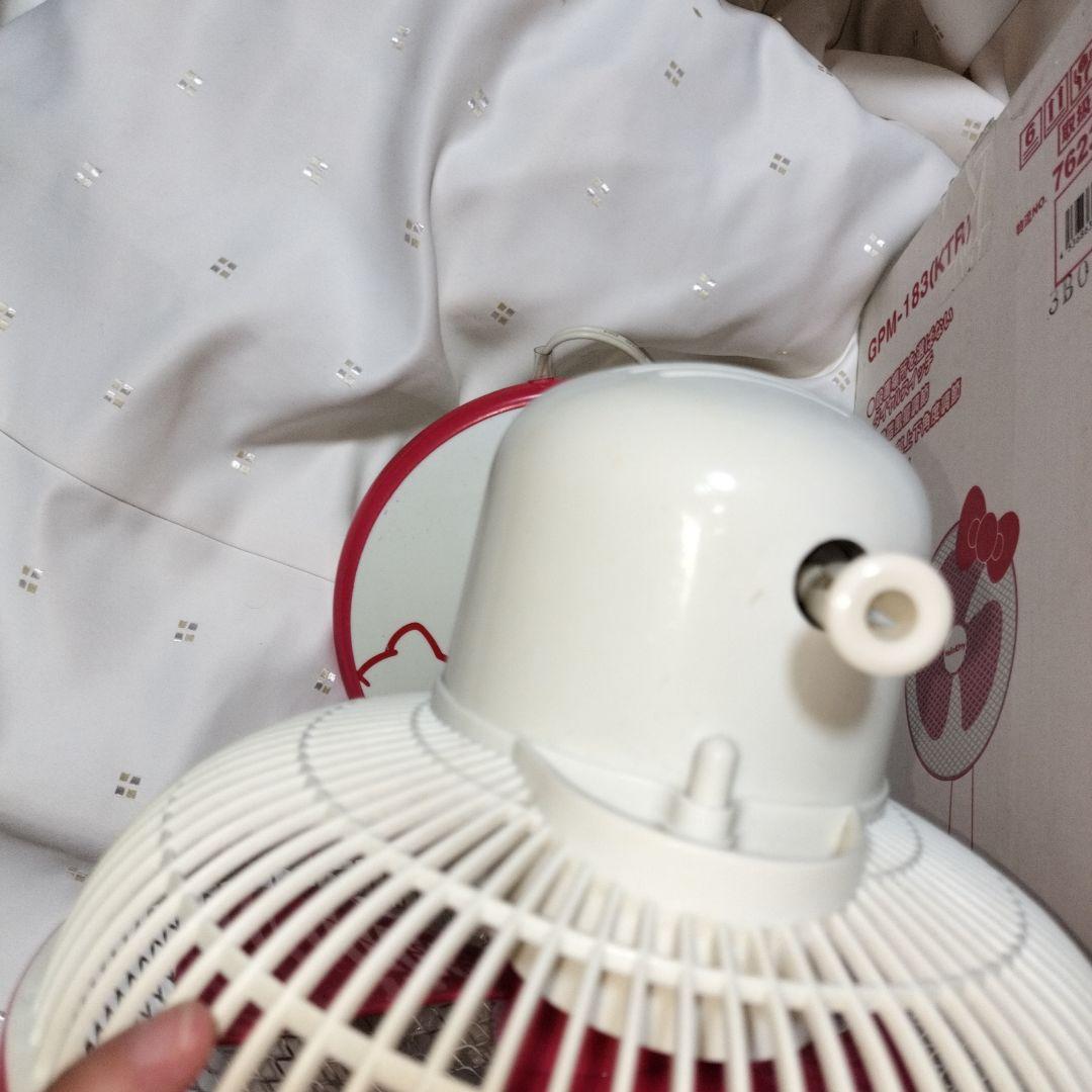 箱付き　赤リボン　ハローキティ メカ式パーソナル扇風機 GPM-183KDR