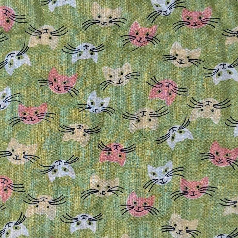 ハンドメイド ステンドグラスキルトタペストリー　猫とひまわり