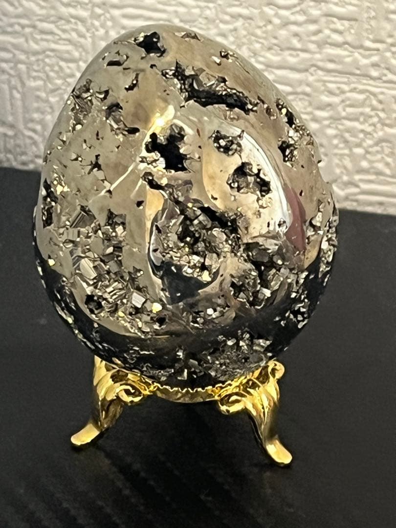 ペルー ワンサラ鉱山産 パイライト（黄鉄鉱）エッグ 約245ｇ たまご型 台座付