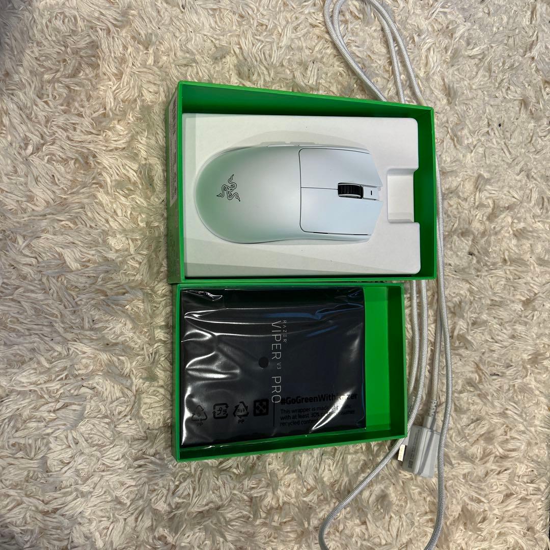 RAZER viper v3 pro と　wooting 60he セット